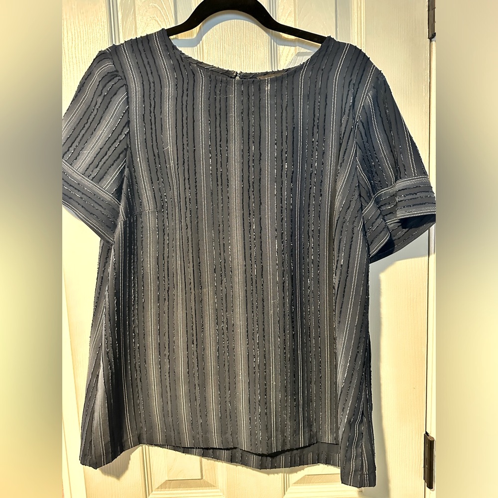 Banana Republic Navy and white shell